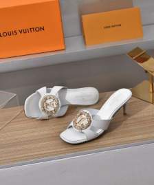 Picture of Louis Vuitton Shoes _SKULVsz35-426cmmnf051413645